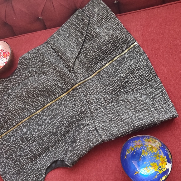 Premium quality clothes lot in mint condition. - Picture 2 of 8